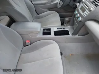 2007 Toyota Camry CE with VIN 4T1BE46K77U140703, listed as a IAAI auction lot 40193348 with 183,987 mi miles. Bid and sale history available at carsss.com. Image 5.