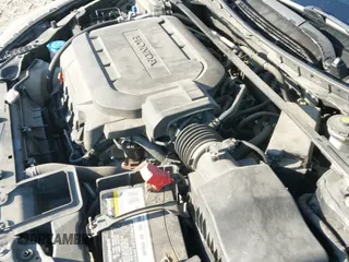 2015 Honda Accord Touring z VIN 1HGCR3F91FA035094, wystawiony jako IAAI lot #43216952 z przebiegiem 110 740 mil mil oraz . Historia ofert i sprzedaży dostępna na DreamBid. Obrazek 19.