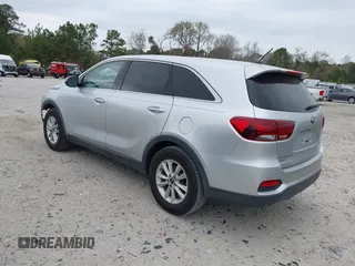 2019 Kia Sorento L with VIN 5XYPG4A30KG578171, listed as a IAAI auction lot 41875653 with 113,762 mi miles. Bid and sale history available at carsss.com. Image 3.