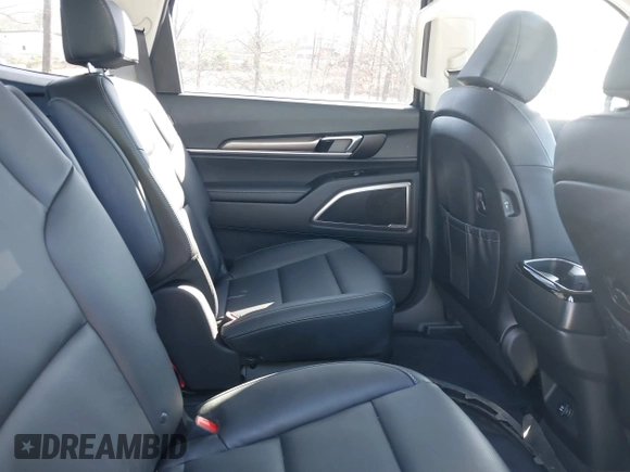 2025 Kia Telluride S with VIN 5XYP64GC4SG591192, listed as a IAAI auction lot 41758197 with 2,673 mi miles and . Bid and sale history available at DreamBid. Image 8.