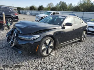 2022 BMW i4 eDrive40 with VIN WBY73AW02NFN11747, listed as a Copart auction lot 51413995 with 25,821 mi miles and Salvage Title. Bid and sale history available at carsss.com. Image 1.