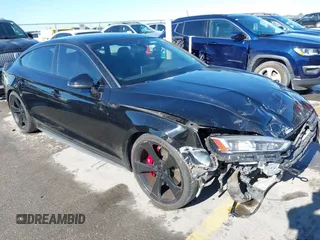 2019 Audi S5 Sportback Premium Plus z VIN WAUB4CF50KA079634, wystawiony jako IAAI lot #41194161 z przebiegiem 63 835 mil mil oraz . Historia ofert i sprzedaży dostępna na DreamBid. Obrazek 1.