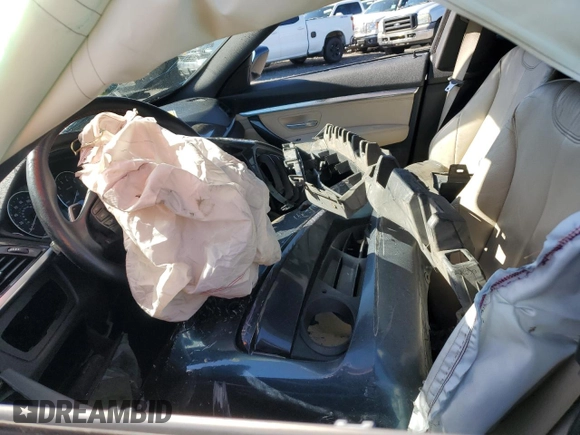 2016 BMW 3 Series 328i Gran Turismo xDrive z VIN WBA8Z5C55GGS37904, wystawiony jako Copart lot #57641274 z przebiegiem Nie podano mil oraz Szkoda całkowita • Salvage title. Historia ofert i sprzedaży dostępna na DreamBid. Obrazek 7.
