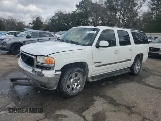 2003 GMC Yukon XL SLT with VIN 1GKEC16Z03J343256, listed as a Copart auction lot 44971475 with 221,188 mi miles and Salvage Title. Bid and sale history available at carsss.com. Image 1.