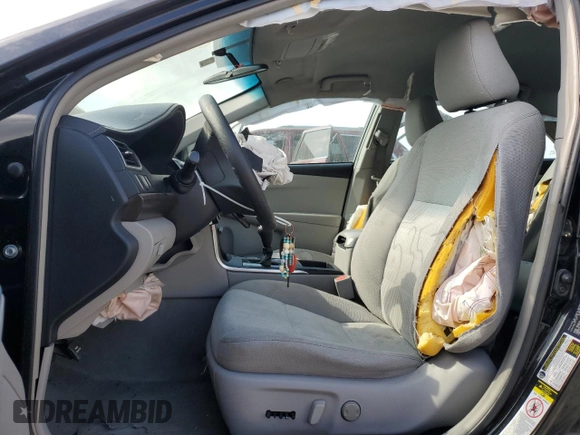 2015 Toyota Camry XLE z VIN 4T4BF1FKXFR482632, wystawiony jako Copart lot #53574545 z przebiegiem 123 253 mil mil oraz Szkoda całkowita • Salvage title. Historia ofert i sprzedaży dostępna na DreamBid. Obrazek 7.