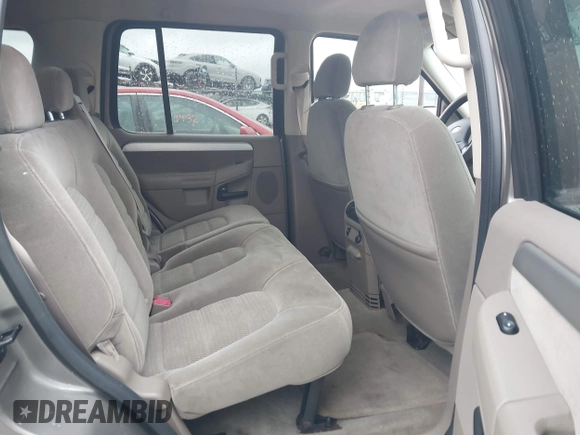 2003 Ford Explorer XLT z VIN 1FMZU73W23ZB48182, wystawiony jako IAAI lot #41979806 z przebiegiem 105 499 mil mil oraz . Historia ofert i sprzedaży dostępna na DreamBid. Obrazek 8.