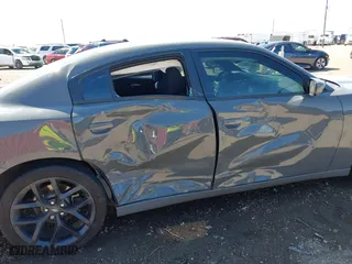 2017 Dodge Charger SE with VIN 2C3CDXBG6HH503726, listed as a IAAI auction lot 41663604 with 118,019 mi miles. Bid and sale history available at carsss.com. Image 6.