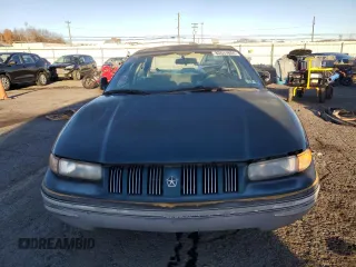 1993 Chrysler Concorde z VIN 2C3EL56T9PH636017, wystawiony jako Copart lot #80644804 z przebiegiem 124 677 mil mil oraz Szkody całkowita. Historia ofert i sprzedaży dostępna na DreamBid. Obrazek 5.