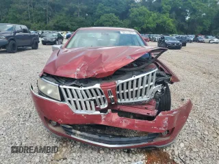 2010 Lincoln MKZ z VIN 3LNHL2GC7AR650494, wystawiony jako Copart lot #55113205 z przebiegiem 187 116 mil mil oraz Szkoda całkowita • Salvage title. Historia ofert i sprzedaży dostępna na DreamBid. Obrazek 5.