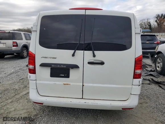 2018 Mercedes-Benz Metris Passenger Van with VIN WD4PG2EE0J3357078, listed as a Copart auction lot 50018905 with NaN miles and Clean Title. Bid and sale history available at carsss.com. Image 6.