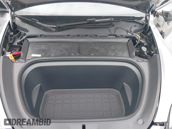 2024 Tesla Model Y Performance with VIN 7SAYGDEF3RA307468, listed as a IAAI auction lot 41805853 with 10,377 mi miles and . Bid and sale history available at DreamBid. Image 10.