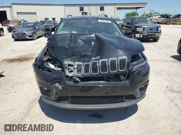 2019 Jeep Cherokee Latitude Plus z VIN 1C4PJMLBXKD409716, wystawiony jako Copart lot #56367955 z przebiegiem 53 831 mil mil oraz Szkoda całkowita • Salvage title. Historia ofert i sprzedaży dostępna na DreamBid. Obrazek 5.
