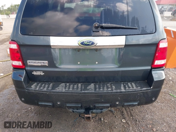2008 Ford Escape Limited z VIN 1FMCU04168KC82712, wystawiony jako IAAI lot #42722350 z przebiegiem 350 612 mil mil oraz . Historia ofert i sprzedaży dostępna na DreamBid. Obrazek 13.