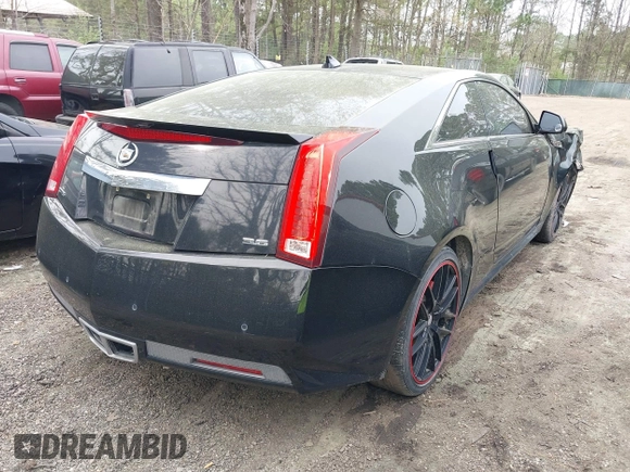 2012 Cadillac CTS z VIN 1G6DA1E33C0105436, wystawiony jako IAAI lot #41961642 z przebiegiem 114 383 mil mil oraz . Historia ofert i sprzedaży dostępna na DreamBid. Obrazek 4.