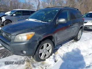 2007 Toyota RAV4 Sport with VIN JTMBK32V076010452, listed as a IAAI auction lot 41315696 with 236,416 mi miles. Bid and sale history available at carsss.com. Image 2.