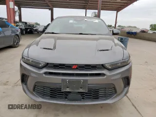 2024 Dodge Hornet R/T z VIN ZACPDFCW4R3A29263, wystawiony jako Copart lot #63423425 z przebiegiem 25 382 mil mil oraz Nie do naprawy • Non repairable. Historia ofert i sprzedaży dostępna na DreamBid. Obrazek 5.