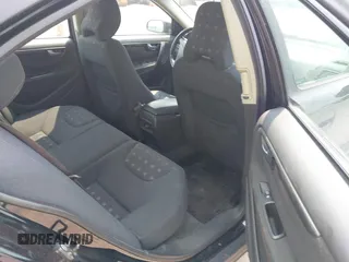 2004 Volvo S60 с VIN YV1RS61T742324600, выставлен на аукционе IAAI как лот 42418865 с пробегом 233 502 миль миль и . История ставок и продаж доступна на DreamBid. Изображение 8.