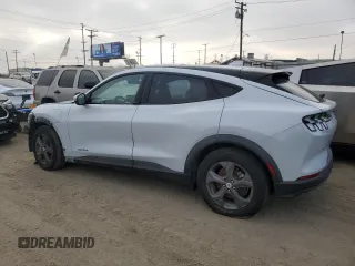 2022 Ford Mustang Mach-E Select z VIN 3FMTK1SS2NMA18639, wystawiony jako Copart lot #83831634 z przebiegiem 8 454 mil mil oraz Szkoda całkowita • Salvage title. Historia ofert i sprzedaży dostępna na DreamBid. Obrazek 2.