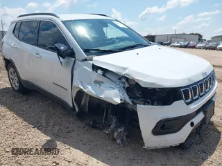 2024 Jeep Compass Latitude with VIN 3C4NJDBN4RT116966, listed as a IAAI auction lot 42562326 with 32,436 mi miles and . Bid and sale history available at DreamBid. Image 1.