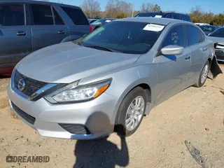 2017 Nissan Altima 2.5 SR with VIN 1N4AL3AP3HC207913, listed as a IAAI auction lot 41505152 with 109,258 mi miles. Bid and sale history available at carsss.com. Image 17.