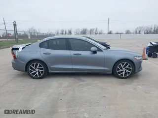 2020 Volvo S60 Momentum with VIN 7JR102FK9LG036730, listed as a IAAI auction lot 41592348 with 42,121 mi miles. Bid and sale history available at carsss.com. Image 13.