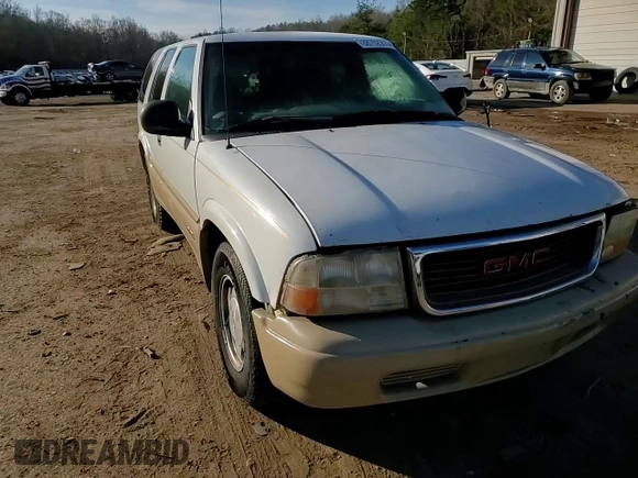 1998 GMC Jimmy SL with VIN 1GKCS13WXW2516025, listed as a Copart auction lot 88762955 with 140,381 mi miles and Salvage Title. Bid and sale history available at carsss.com. Image 11.