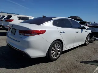 2016 Kia Optima EX with VIN 5XXGU4L38GG032526, listed as a Copart auction lot 49185415 with 135,961 mi miles and Salvage Title. Bid and sale history available at carsss.com. Image 3.