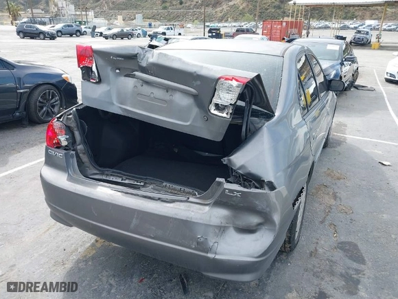 2004 Honda Civic LX with VIN 2HGES16584H593361, listed as a IAAI auction lot 41806540 with 149,582 mi miles. Bid and sale history available at carsss.com. Image 4.
