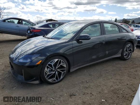 2024 Hyundai Ioniq 6 SEL z VIN KMHM34AA8RA071084, wystawiony jako Copart lot #47614915 z przebiegiem 14 989 mil mil oraz Szkoda całkowita • Salvage title. Historia ofert i sprzedaży dostępna na DreamBid. Obrazek 1.