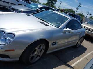 2005 Mercedes-Benz SL 500 z VIN WDBSK75F55F098924, wystawiony jako IAAI lot #42215237 z przebiegiem 211 102 mil mil oraz . Historia ofert i sprzedaży dostępna na DreamBid. Obrazek 14.