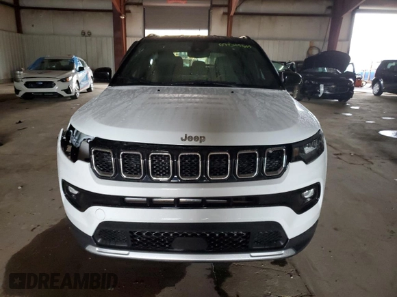 2024 Jeep Compass Limited z VIN 3C4NJDCN7RT593129, wystawiony jako Copart lot #57845515 z przebiegiem 11 086 mil mil oraz Szkoda całkowita • Salvage title. Historia ofert i sprzedaży dostępna na DreamBid. Obrazek 5.