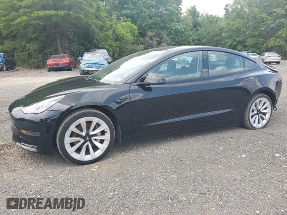 2023 Tesla Model 3 z VIN 5YJ3E1EAXPF451972, wystawiony jako Copart lot #60165475 z przebiegiem 104 902 mil mil oraz Czysty tytuł • Clean title. Historia ofert i sprzedaży dostępna na DreamBid. Obrazek 1.