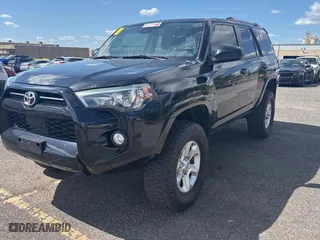 2020 Toyota 4Runner SR5 with VIN JTEBU5JR4L5746400, listed as a Copart auction lot 54605135 with 46,177 mi miles and Clean Title. Bid and sale history available at carsss.com. Image 2.