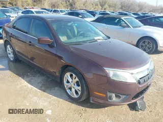 2012 Ford Fusion SE z VIN 3FAHP0HA0CR141592, wystawiony jako IAAI lot #41579886 z przebiegiem 274 777 mil mil oraz . Historia ofert i sprzedaży dostępna na DreamBid. Obrazek 1.