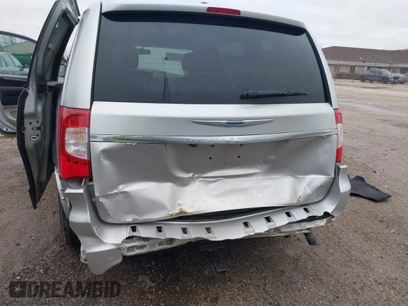 2012 Chrysler Town & Country Touring with VIN 2C4RC1BG8CR170096, listed as a IAAI auction lot 42084407 with 96,296 mi miles. Bid and sale history available at carsss.com. Image 6.