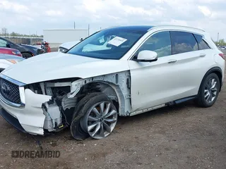 2019 Infiniti QX50 Essential с VIN 3PCAJ5M35KF128225, выставлен на аукционе IAAI как лот 42176545 с пробегом 68 346 миль миль и . История ставок и продаж доступна на DreamBid. Изображение 2.
