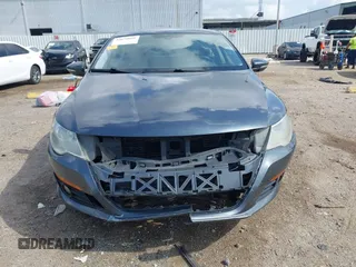 2009 Volkswagen CC Sport with VIN WVWML73C79E553395, listed as a IAAI auction lot 42078061 with 167,110 mi miles. Bid and sale history available at carsss.com. Image 13.