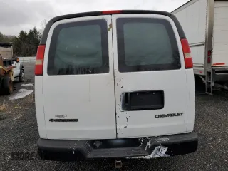 2006 Chevrolet Express Cargo with VIN 1GCHG35U961142376, listed as a Copart auction lot 47741725 with 268,409 mi miles and Clean title. Bid and sale history available at DreamBid. Image 6.