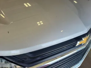 2020 Chevrolet Equinox LT with VIN 2GNAXJEV0L6236404, listed as a IAAI auction lot 42619695 with 77,124 mi miles and . Bid and sale history available at DreamBid. Image 23.
