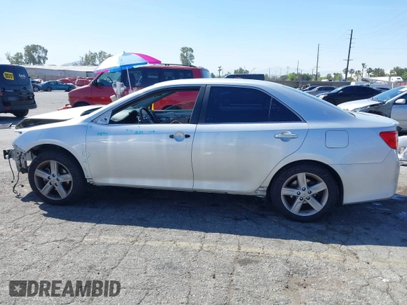 2013 Toyota Camry L with VIN 4T1BF1FK4DU249076, listed as a IAAI auction lot 42008768 with 85,030 mi miles. Bid and sale history available at carsss.com. Image 15.