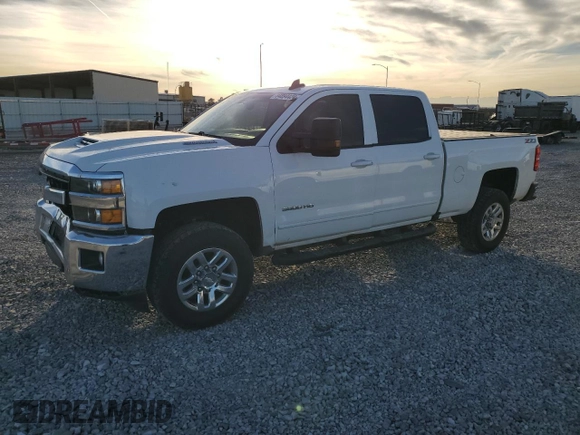 2018 Chevrolet Silverado 3500HD LT with VIN 1GC4KZCY8JF201788, listed as a Copart auction lot 84894424 with 195,964 mi miles and Salvage Title. Bid and sale history available at DreamBid. Image 1.
