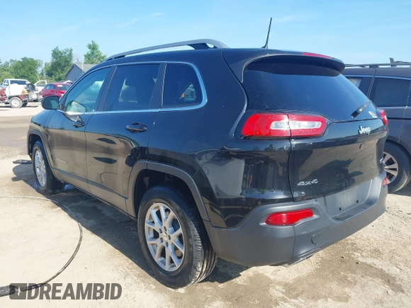 2016 Jeep Cherokee Latitude with VIN 1C4PJMCS2GW371653, listed as a IAAI auction lot 42557746 with 66,282 mi miles and . Bid and sale history available at DreamBid. Image 3.