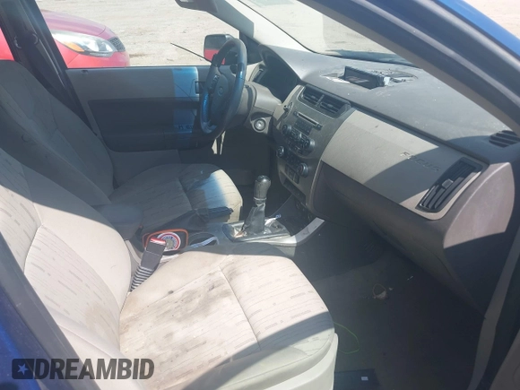 2009 Ford Focus SE z VIN 1FAHP35N39W141326, wystawiony jako IAAI lot #42201600 z przebiegiem 189 413 mil mil oraz . Historia ofert i sprzedaży dostępna na DreamBid. Obrazek 5.