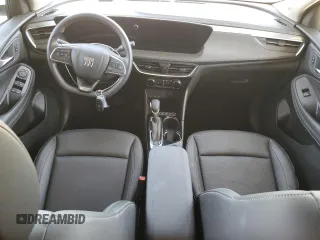 2024 Buick Encore GX Sport Touring z VIN KL4AMESL6RB189875, wystawiony jako Copart lot #75873724 z przebiegiem 16 540 mil mil oraz Czysty tytuł • Clean title. Historia ofert i sprzedaży dostępna na DreamBid. Obrazek 8.