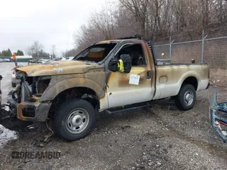 2012 Ford F-250 z VIN 1FTSF2B69CEB08368, wystawiony jako IAAI lot #41718142 z przebiegiem Nie podano mil oraz . Historia ofert i sprzedaży dostępna na DreamBid. Obrazek 12.