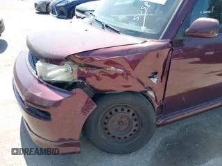 2005 Scion xB z VIN JTLKT324X54021847, wystawiony jako IAAI lot #42418230 z przebiegiem 198 210 mil mil oraz . Historia ofert i sprzedaży dostępna na DreamBid. Obrazek 6.