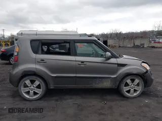 2011 Kia Soul + with VIN KNDJT2A28B7252161, listed as a IAAI auction lot 41908261 with 279,352 mi miles. Bid and sale history available at carsss.com. Image 13.