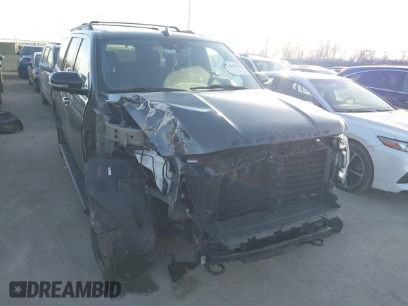 2019 Ford Expedition Limited with VIN 1FMJU2ATXKEA52492, listed as a IAAI auction lot 41455846 with 100,855 mi miles. Bid and sale history available at carsss.com. Image 6.