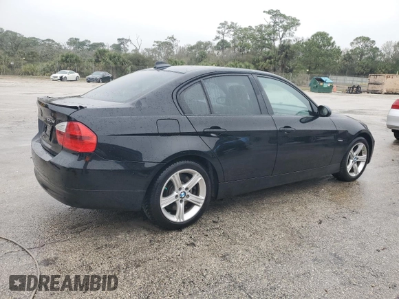 2006 BMW 3 Series 330xi with VIN WBAVD33526KV62365, listed as a Copart auction lot 42105825 with 140,248 mi miles and Clean Title. Bid and sale history available at carsss.com. Image 3.