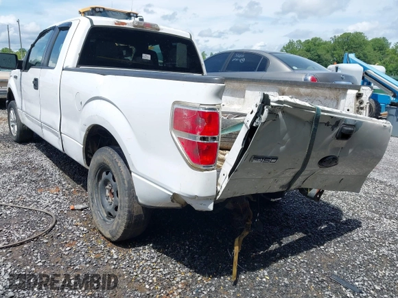 2014 Ford F-150 XL z VIN 1FTEX1CM9EKG17852, wystawiony jako IAAI lot #42483032 z przebiegiem 256 056 mil mil oraz . Historia ofert i sprzedaży dostępna na DreamBid. Obrazek 3.